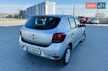 Хетчбек Renault Sandero 2020 в 