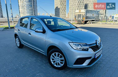Хетчбек Renault Sandero 2020 в 