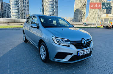 Хетчбек Renault Sandero 2020 в 