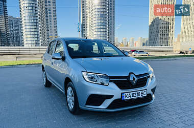 Хетчбек Renault Sandero 2020 в 