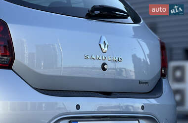 Хетчбек Renault Sandero 2020 в 