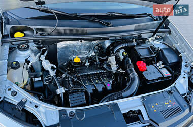 Хетчбек Renault Sandero 2020 в 