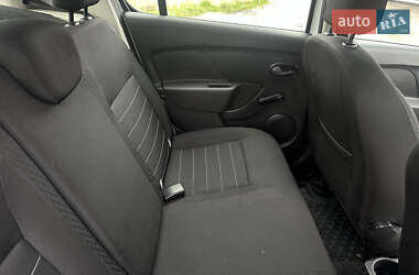 Хэтчбек Renault Sandero 2020 в 