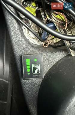 Хэтчбек Renault Sandero 2011 в 
