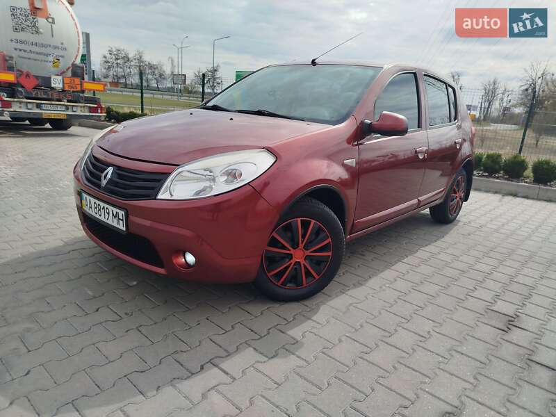 Хетчбек Renault Sandero 2012 в Києві