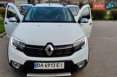 Хэтчбек Renault Sandero 2020 в 