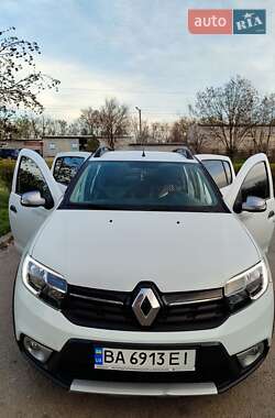 Хэтчбек Renault Sandero 2020 в 