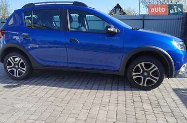 Хэтчбек Renault Sandero 2020 в 