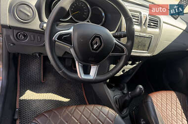 Хетчбек Renault Sandero 2021 в 
