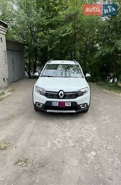 Хетчбек Renault Sandero 2020 в 