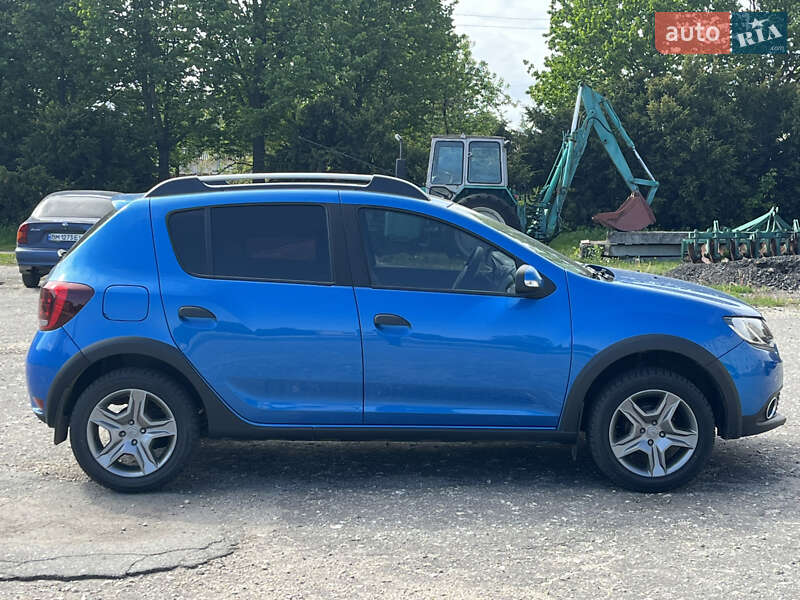 Хетчбек Renault Sandero 2015 в Глухові