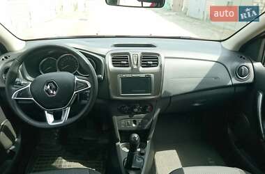 Хэтчбек Renault Sandero 2019 в 