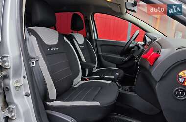 Хетчбек Renault Sandero 2021 в 