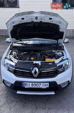 Хэтчбек Renault Sandero 2017 в 