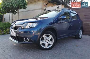 Хэтчбек Renault Sandero 2016 в Одессе