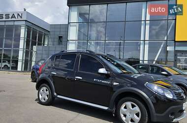 Хэтчбек Renault Sandero 2012 в Харькове