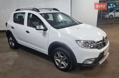 Хэтчбек Renault Sandero 2021 в 