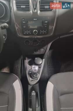 Хэтчбек Renault Sandero 2021 в 