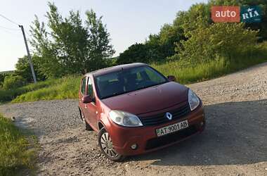 Хетчбек Renault Sandero 2011 в Калуші