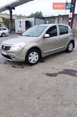 Хэтчбек Renault Sandero 2011 в Виннице