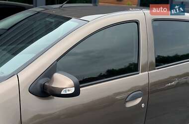 Хэтчбек Renault Sandero 2020 в 