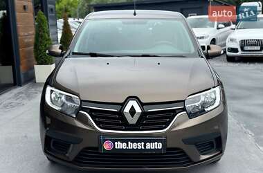 Хэтчбек Renault Sandero 2020 в 