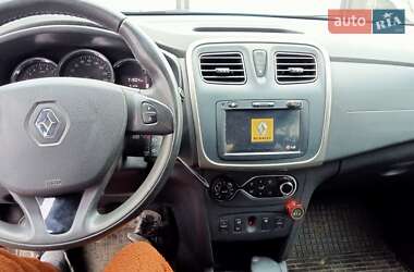 Хетчбек Renault Sandero 2016 в Дніпрі