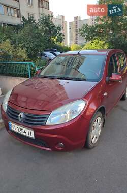 Хэтчбек Renault Sandero 2012 в Киеве