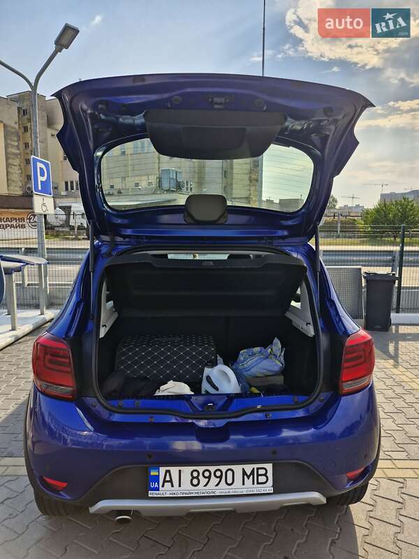 Хэтчбек Renault Sandero 2020 в Киеве