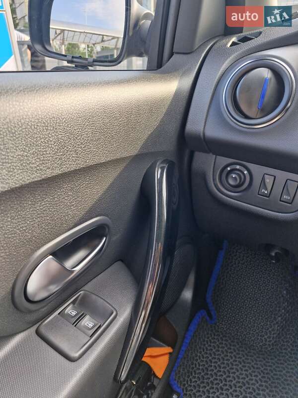 Хэтчбек Renault Sandero 2020 в Киеве