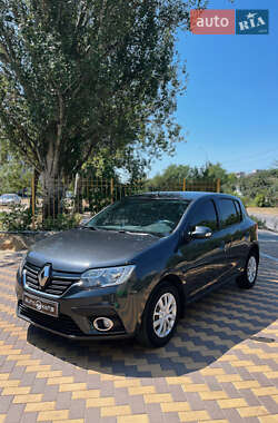 Хэтчбек Renault Sandero 2021 в 