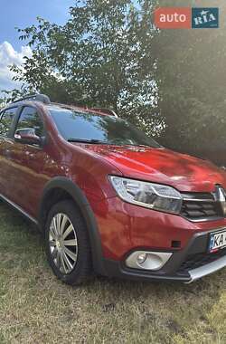 Хэтчбек Renault Sandero 2019 в 