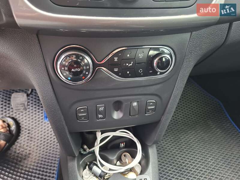 Хетчбек Renault Sandero 2016 в Білій Церкві