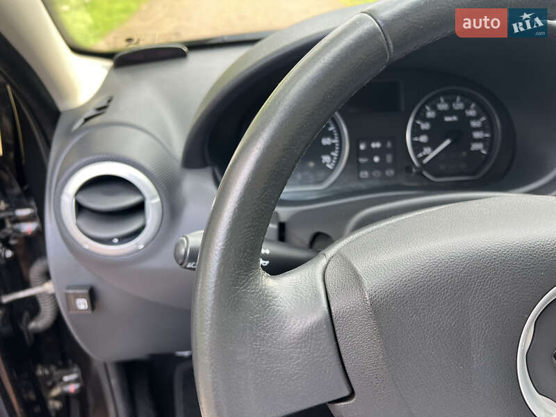 Хэтчбек Renault Sandero 2012 в Киеве