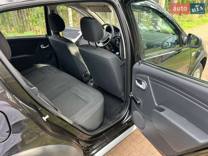 Хэтчбек Renault Sandero 2012 в Киеве