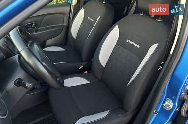 Хэтчбек Renault Sandero 2015 в 
