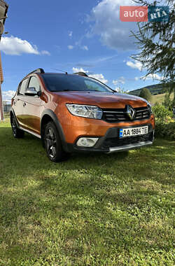 Хетчбек Renault Sandero 2017 в Бориславі