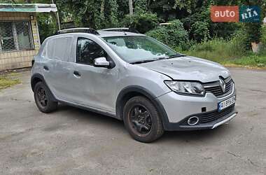 Хэтчбек Renault Sandero 2014 в Киеве