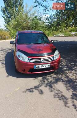 Хэтчбек Renault Sandero 2011 в Кривом Роге