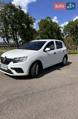Хэтчбек Renault Sandero 2018 в Краматорске