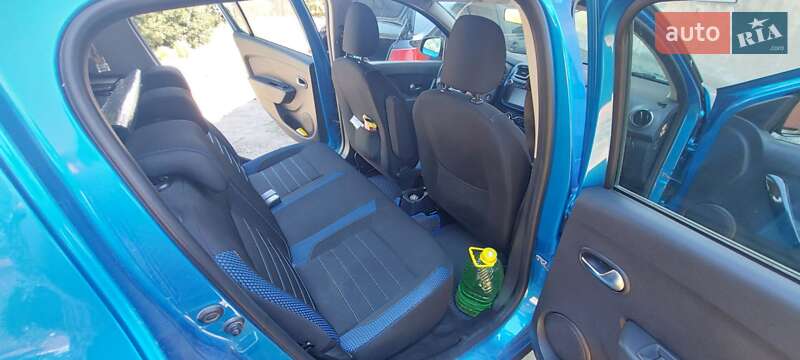 Хэтчбек Renault Sandero 2020 в Измаиле