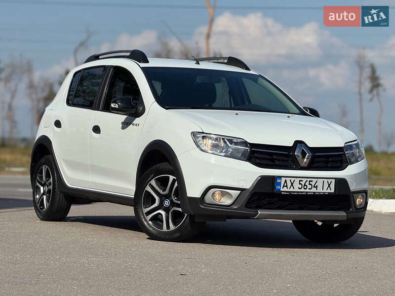 Хэтчбек Renault Sandero 2020 в 