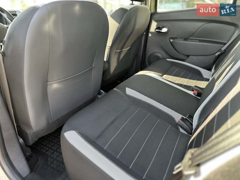Хэтчбек Renault Sandero 2020 в Киеве