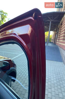 Хэтчбек Renault Sandero 2012 в 