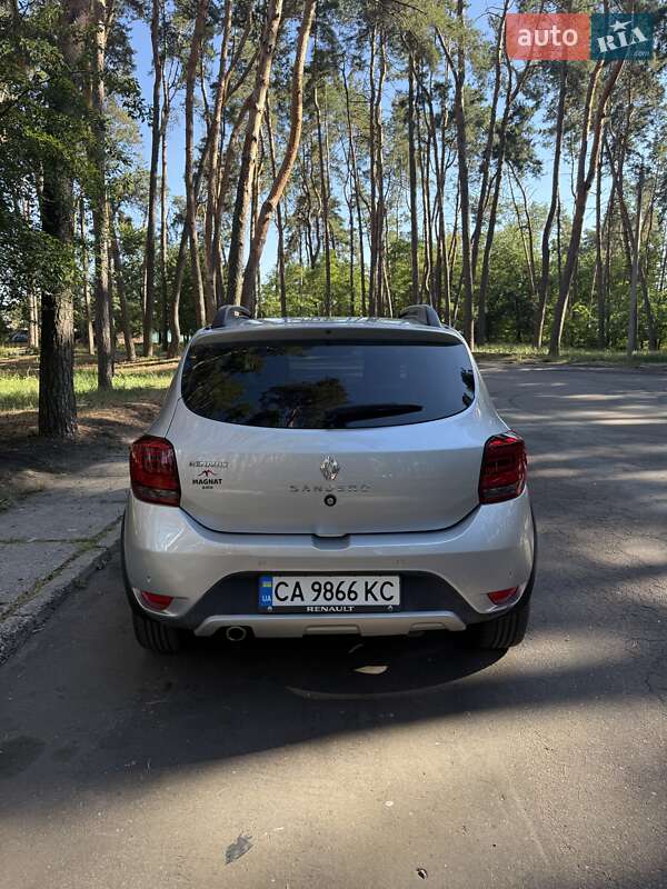 Хэтчбек Renault Sandero 2019 в Черкассах фото 13 Хэтчбек Renault Sandero 2019 в Черкассах