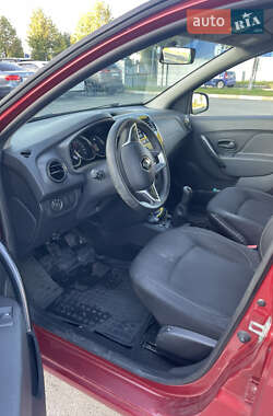 Хэтчбек Renault Sandero 2019 в 