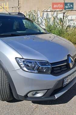 Хэтчбек Renault Sandero 2020 в 