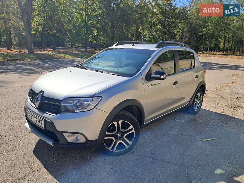 Хэтчбек Renault Sandero 2020 в Запорожье