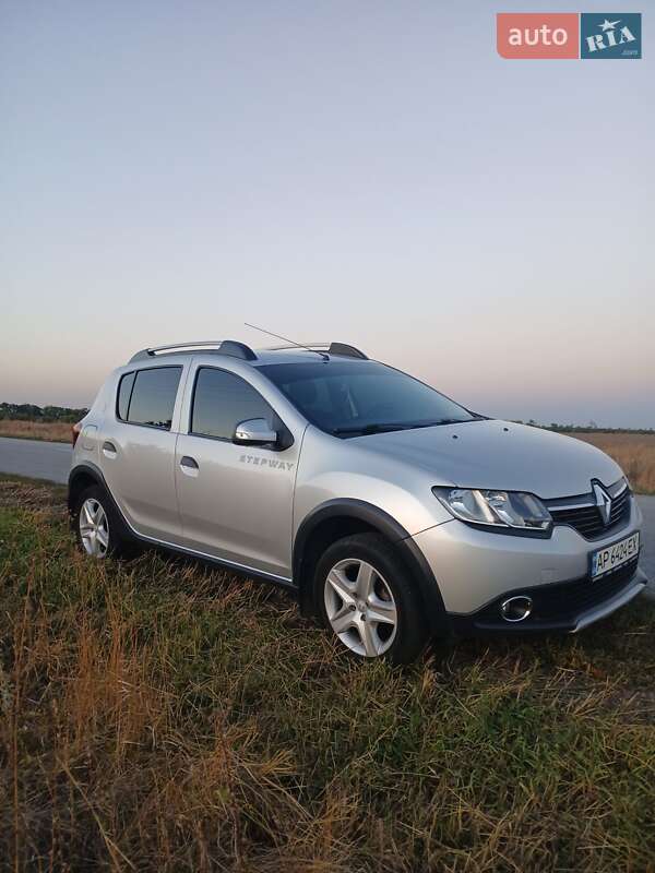 Хэтчбек Renault Sandero 2016 в Запорожье фото 6 Хэтчбек Renault Sandero 2016 в Запорожье