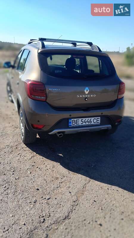 Хэтчбек Renault Sandero 2019 в Раздельной